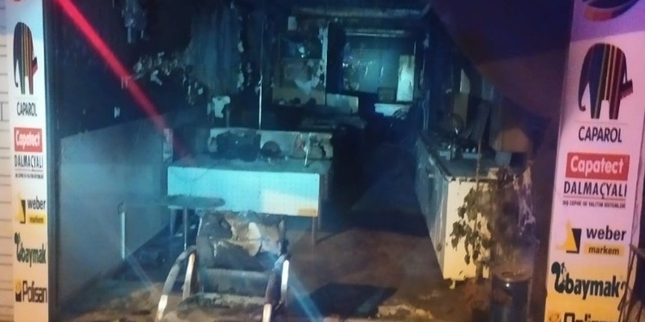 Dükkanını Yakıp Sahibine Canlı Canlı İzleten Şüpheli Yakalandı