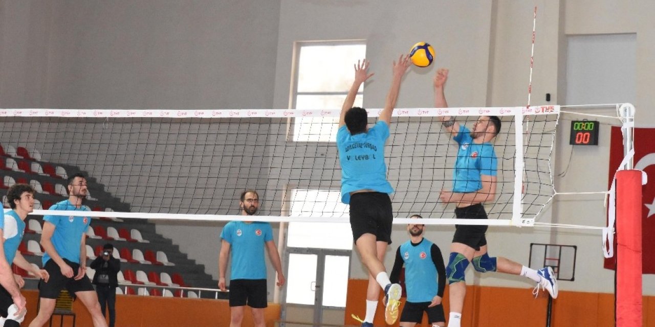 Türşad Voleybol Takımı Gözünü Efeler Ligi’ne Dikti
