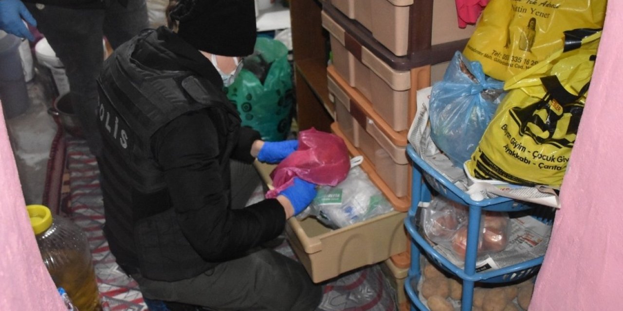 Siirt Merkezli 2 İlde Uyuşturucu Operasyonu: 3 Tutuklama