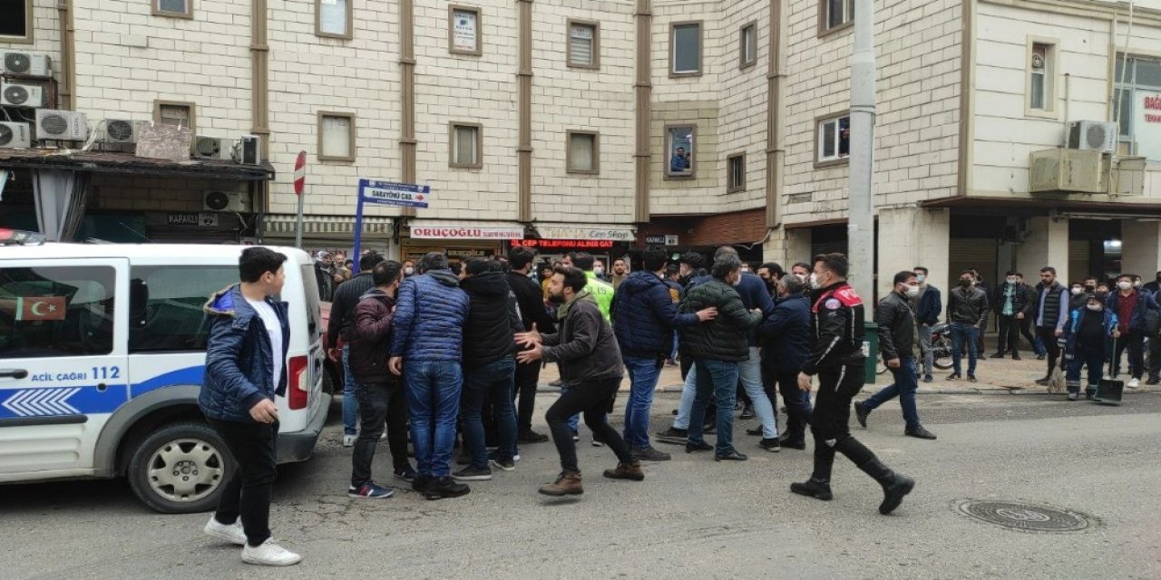 Şanlıurfa’da İş Yerine Kaçak Telefon Operasyonu: 10 Gözaltı