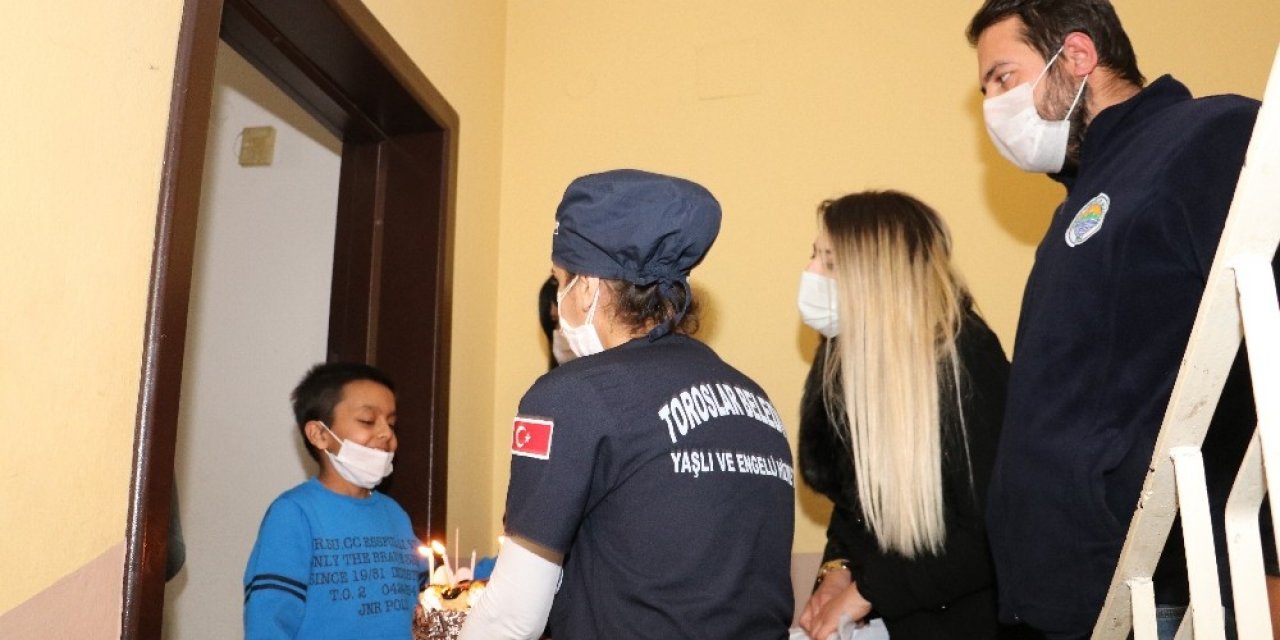 Başkan Yılmaz’dan, Kanser Hastası Berkay’a Sürpriz Doğum Günü Hediyesi
