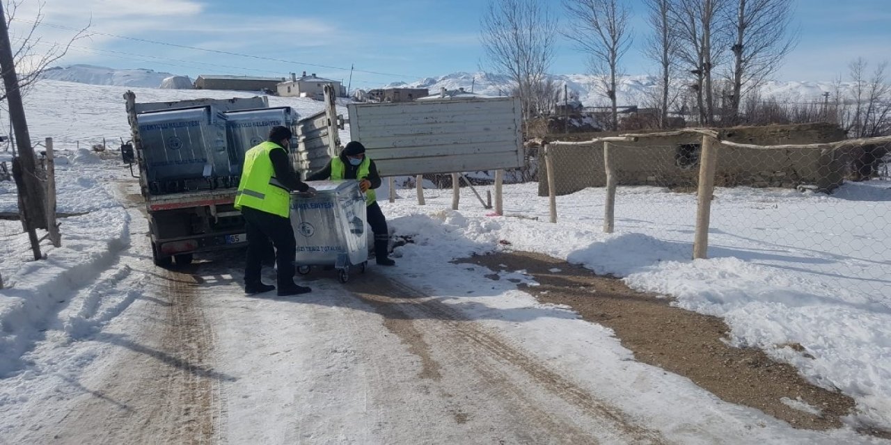 İ̇pekyolu Belediyesinden Çöp Konteyneri Dağıtımı