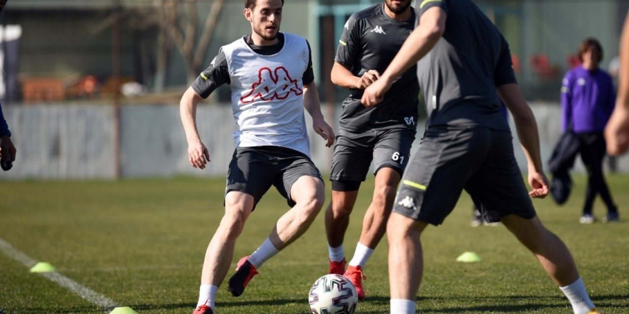 Denizlispor, Antalyaspor Maçı Hazırlıklarına Ara Vermeden Başladı