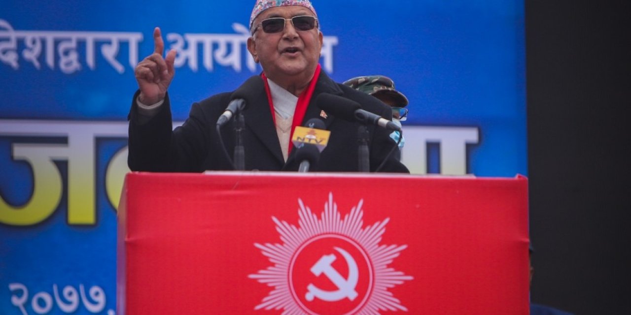 Nepal’de Hükümet Destekçilerinden Davullu Gösteri