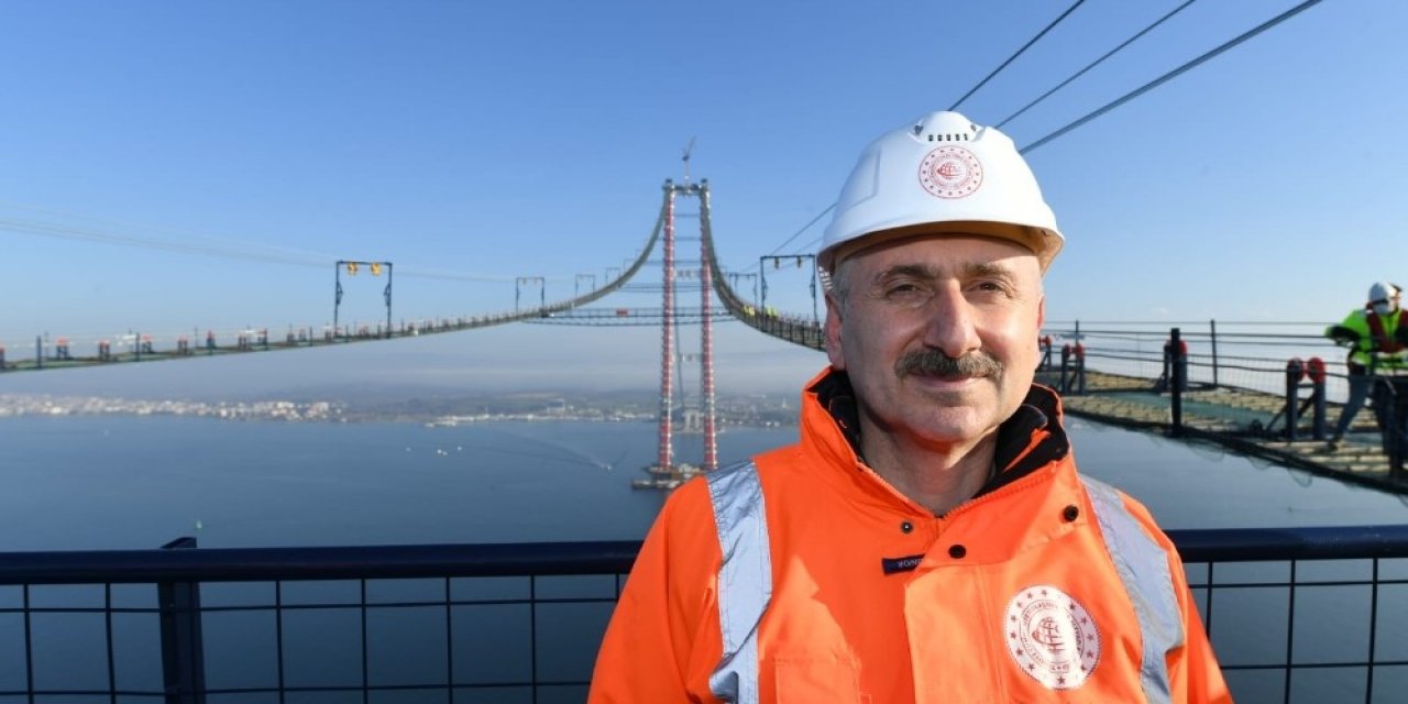 Bakan Karaismailoğlu, 1915 Çanakkale Köprüsü Kedi Yolunda Yürüyerek Asya’dan Avrupa’ya Geçti