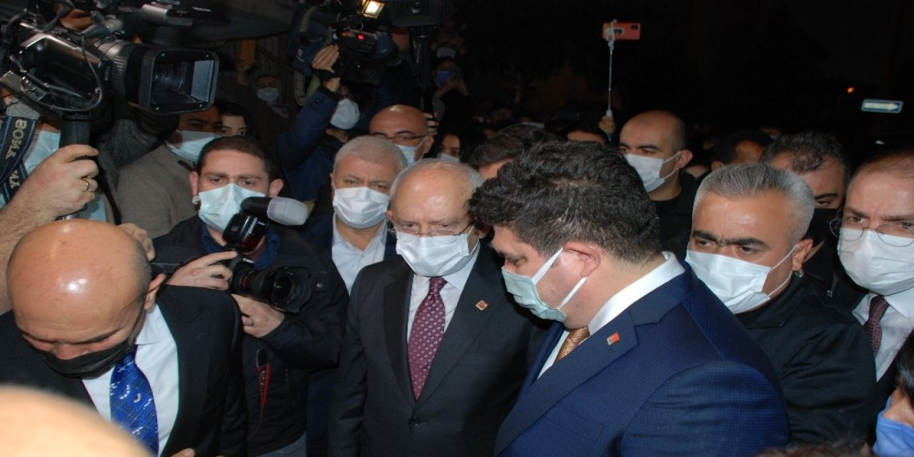 Kılıçdaroğlu’ndan İ̇zmir’de Taziye Ziyareti