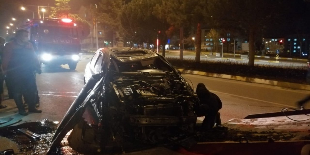 Isparta’da Kazaya Karışan Sürücü Aracını Bırakıp Kaçtı