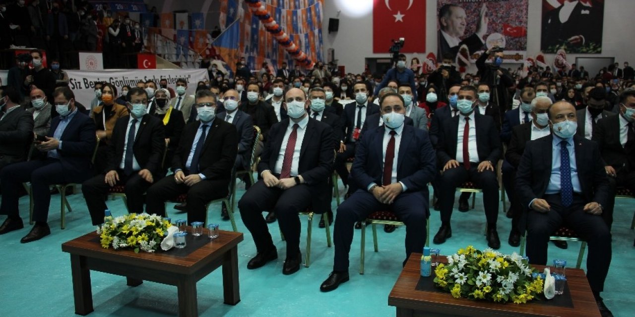 Ak Parti Aydın İ̇l Genlik Kolları’nda Demir Güven Tazeledi