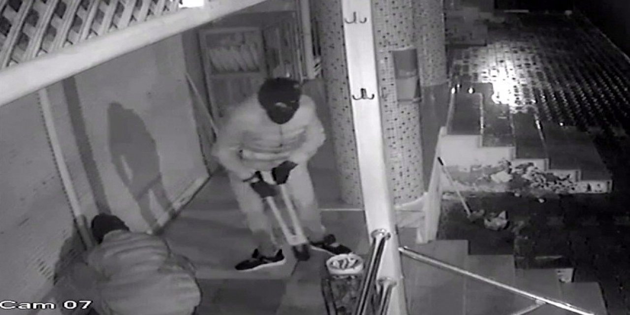 Kar Maskeli Market Hırsızları Yakalandı