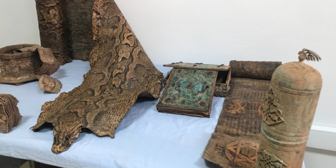 Şanlıurfa’da Ortaçağ’a Ait Mısır Kökenli İşlemeli Piton Derisi Ele Geçirildi