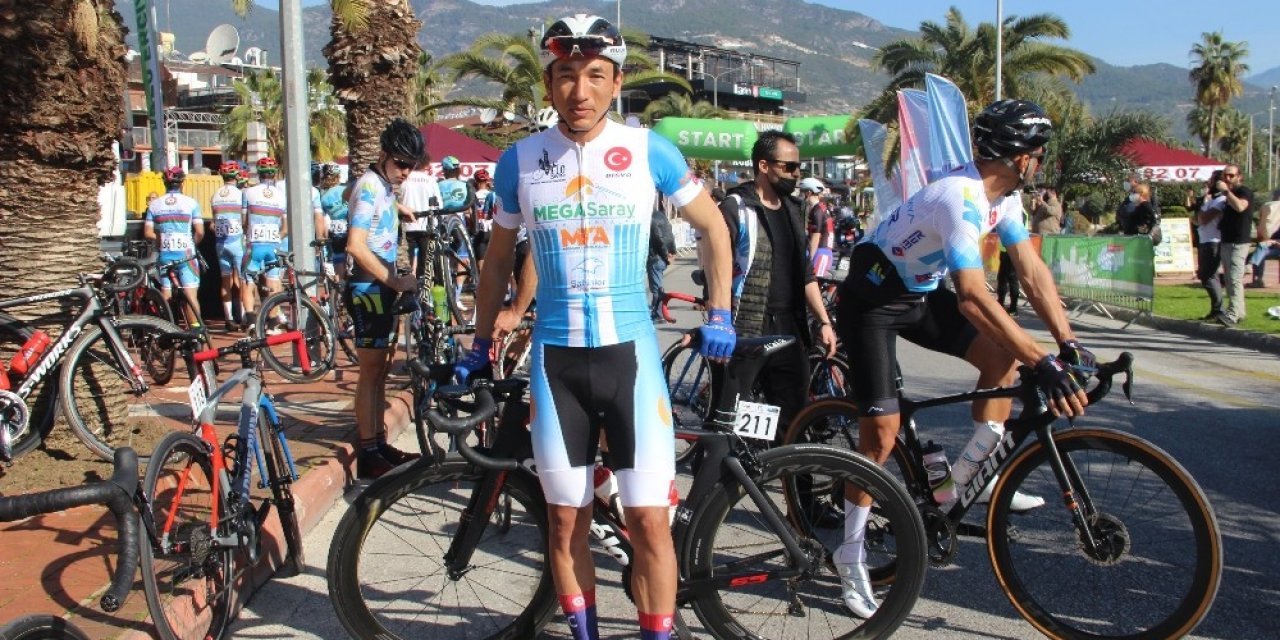 Alanya’da 16 Ülkeden 170 Sporcu Pedal Çevirdi