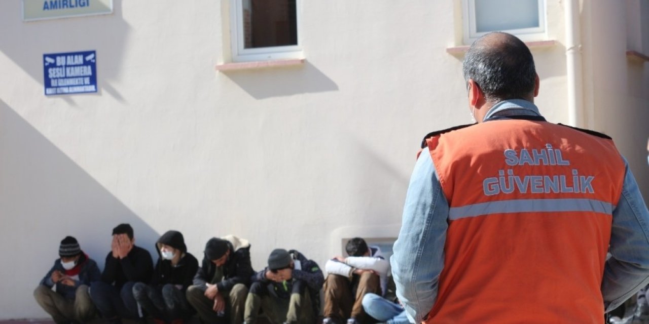32 Kaçak Göçmen Saklandıkları Seralarda Polise Yakalandı