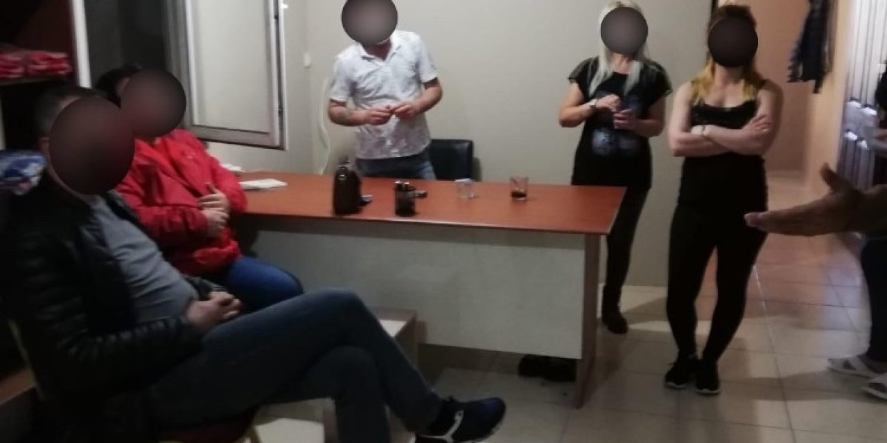 Antalya’da Masaj Salonuna Baskın: 7 Kişiye 22 Bin 50 Tl Ceza