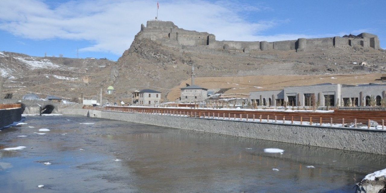 Kars Çayı’nın Buzu İkince Kez Çözüldü