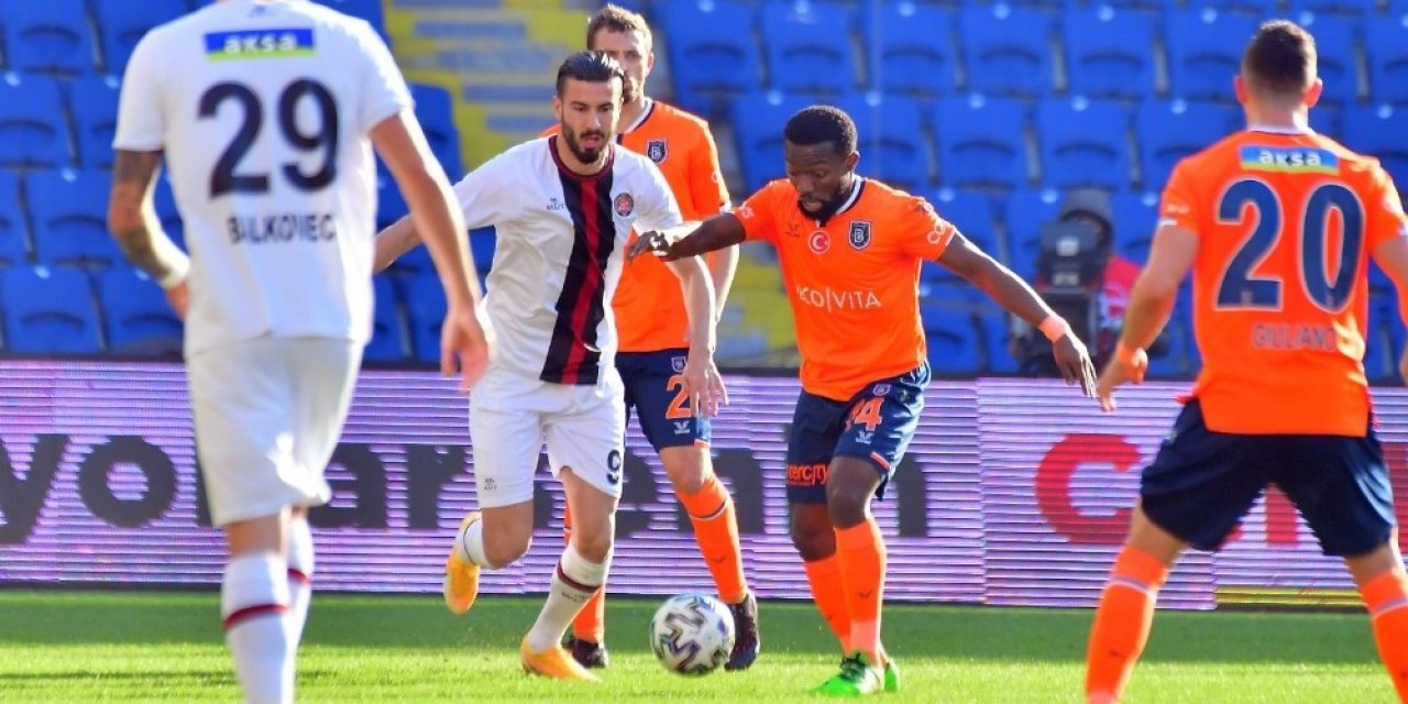 Süper Lig: Medipol Başakşehir: 0 - Fatih Karagümrük: 0 (i̇lk Yarı)