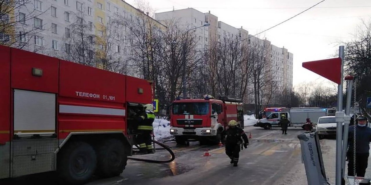 Moskova’da Apartman Yangınında 3 Kişi Hayatını Kaybetti