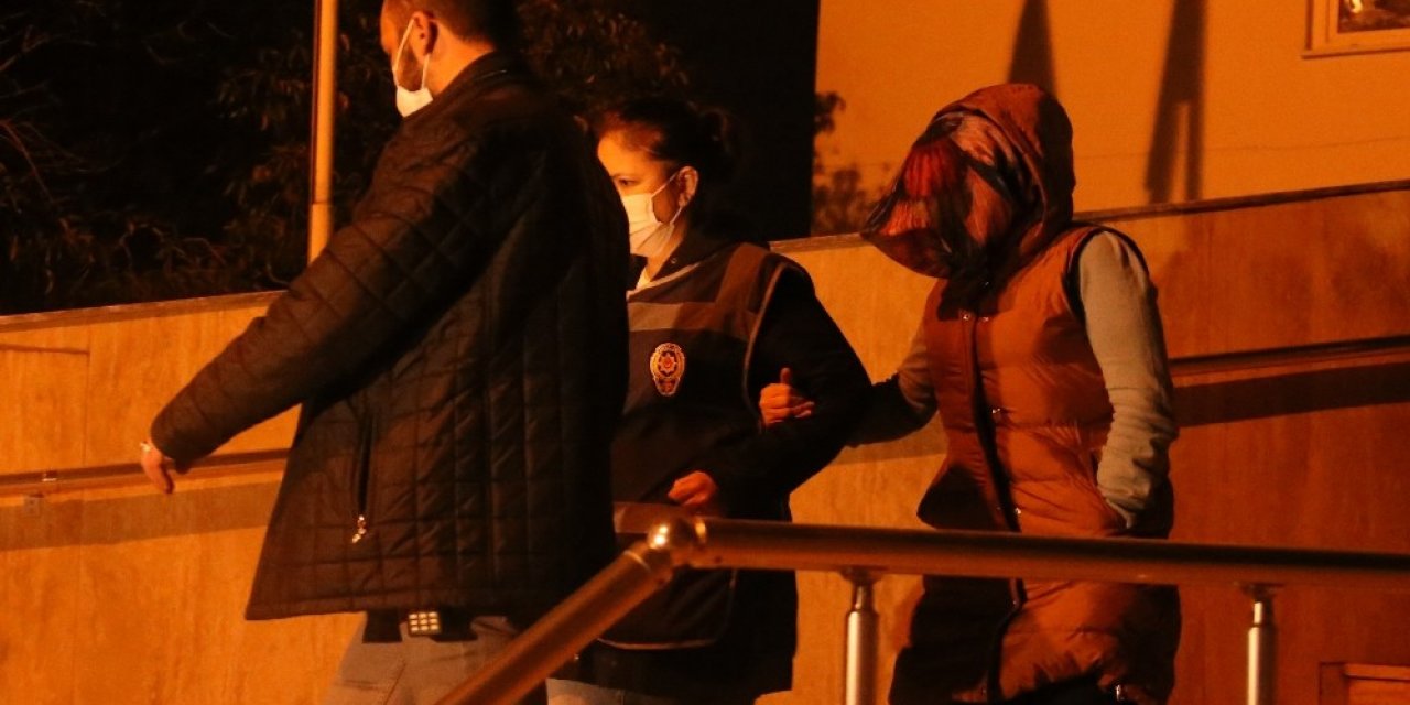Kızına Şiddet Uygulayan Kadın Ve Dini Nikahlı Eşi Tutuklandı