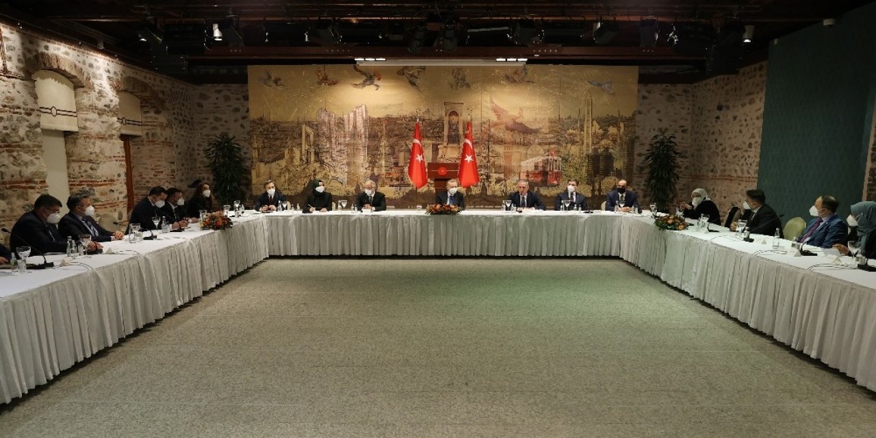 Cumhurbaşkanı Erdoğan: "kendisini Yenilemeyen, Kadrolarını Güncellemeyen Statükoya Mahkum Olur"