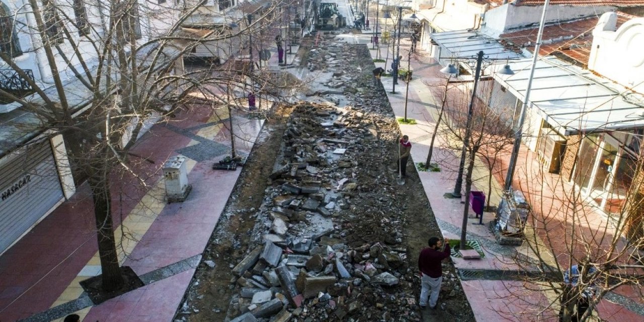 Esnaf İstedi Cadde Genişletme Çalışması Başladı