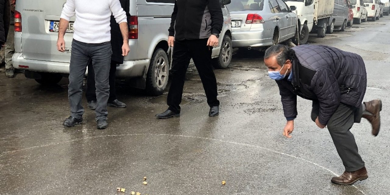 Bin Yıllık ’aşık Oyunu’ Erzincan’da Hayat Buldu