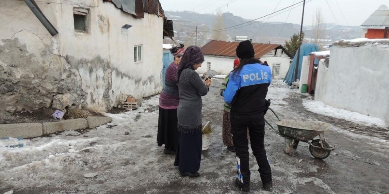 Kars’ta Polis Vatandaşları Uyardı