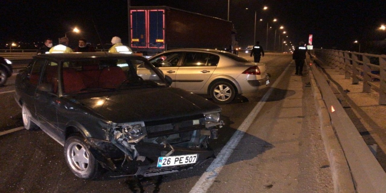 Alkollü Sürücü Zincirleme Kazaya Neden Oldu: 4 Yaralı