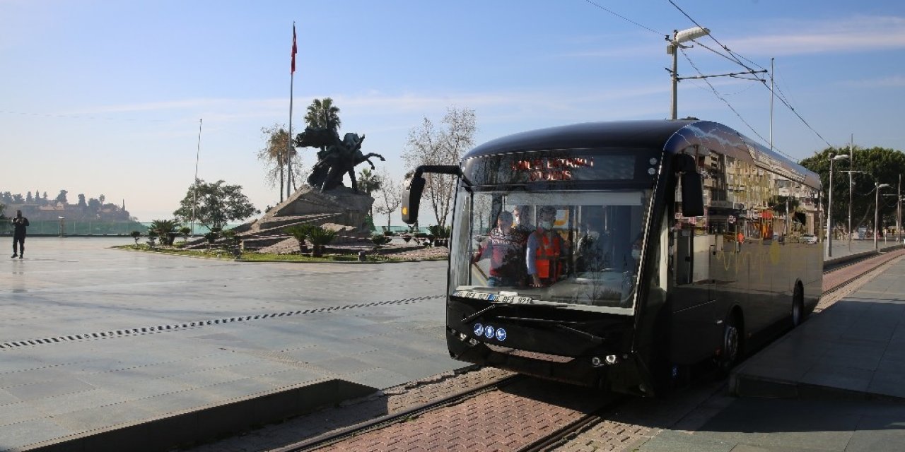 Nostaljik Tramvay Hattında Elektrikli Otobüsler Hizmet Verecek