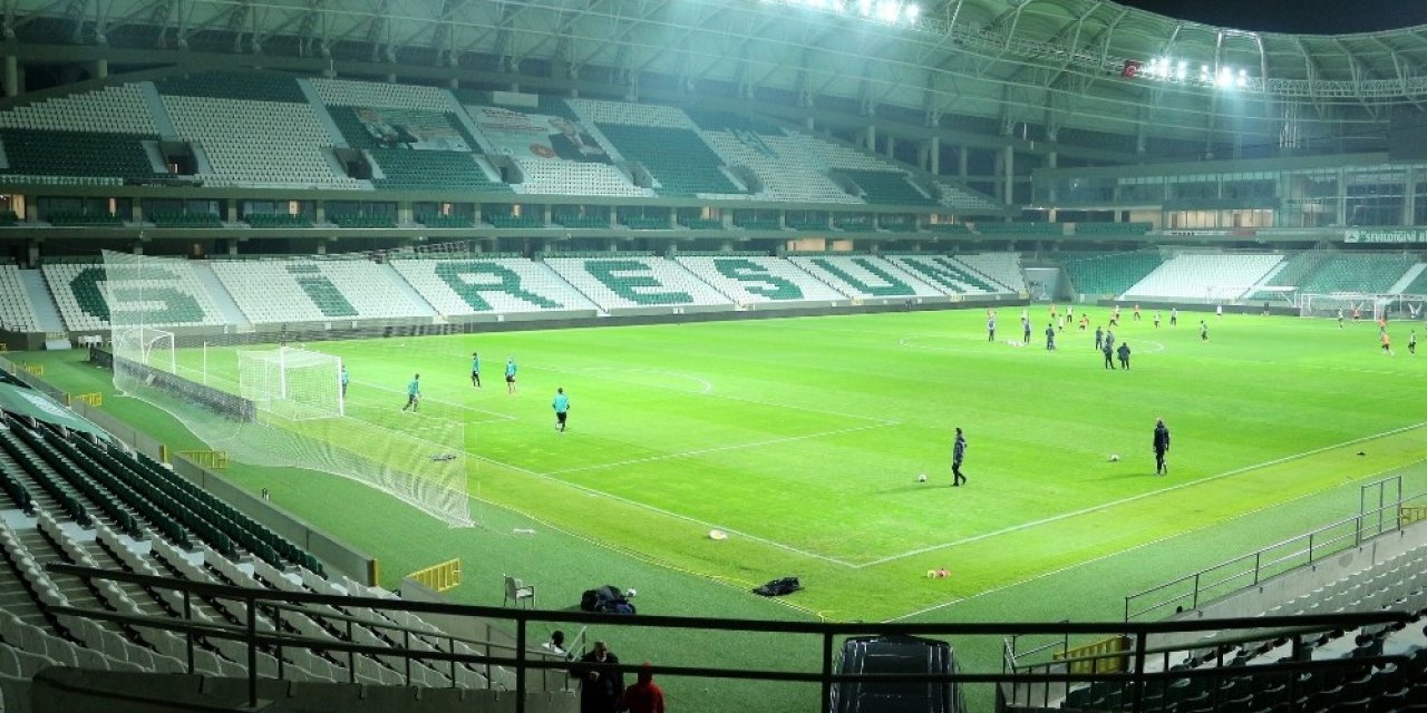 Giresunspor’da 3 Futbolcunun Testi Pozitif Çıktı