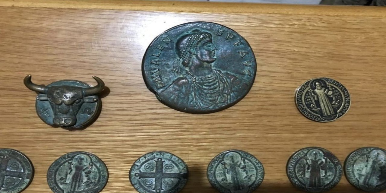Bingöl’de 148 Parça Tarihi Eser Ele Geçirildi