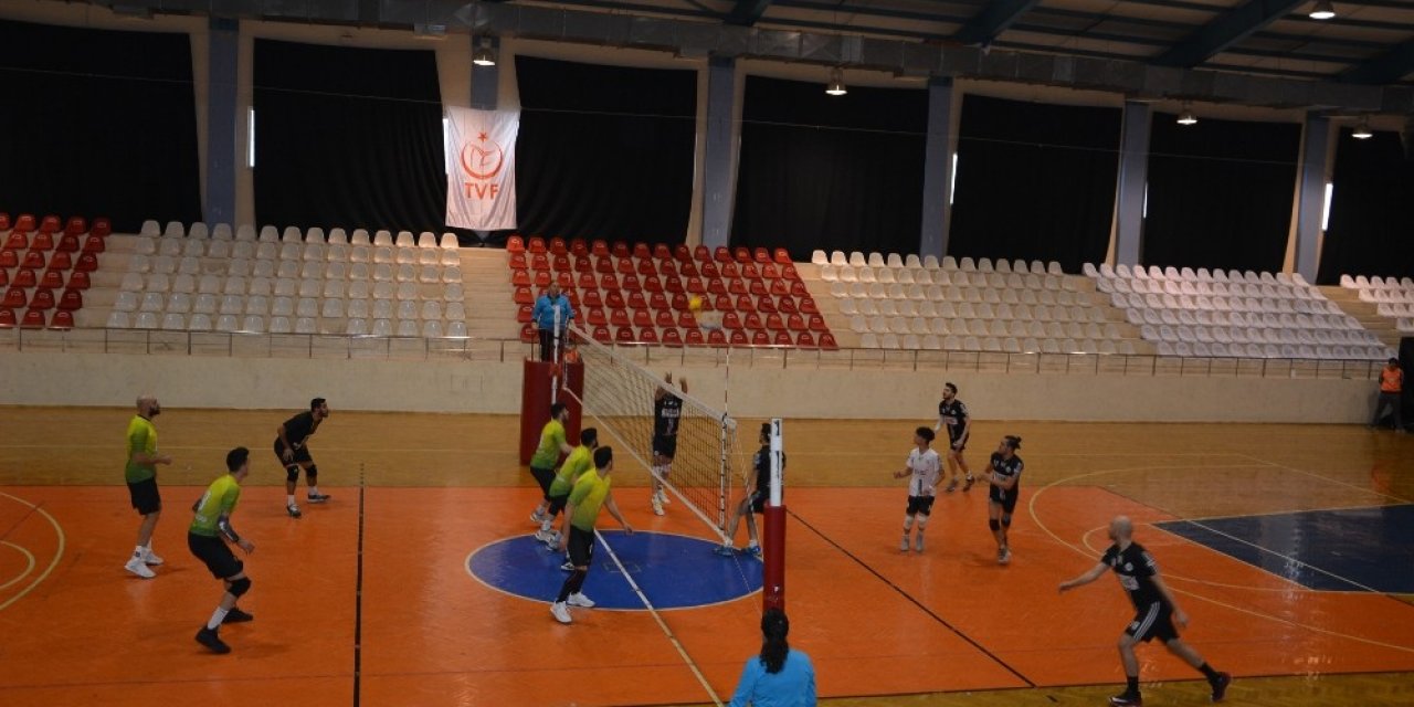 Korkuteli Belediyespor Ilgın Spor’a Set Vermedi: 3-0