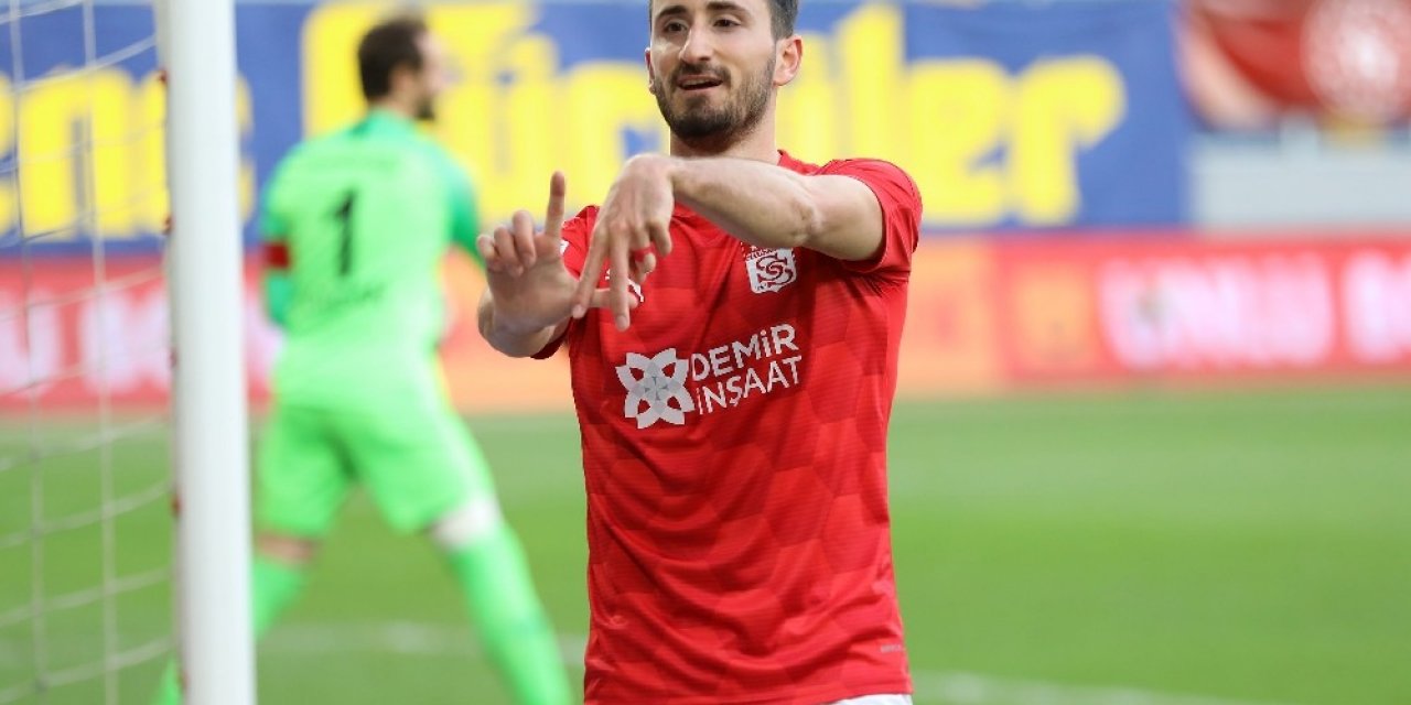 Sivasspor’da Erdoğan Yeşilyurt 2. Golünü Attı
