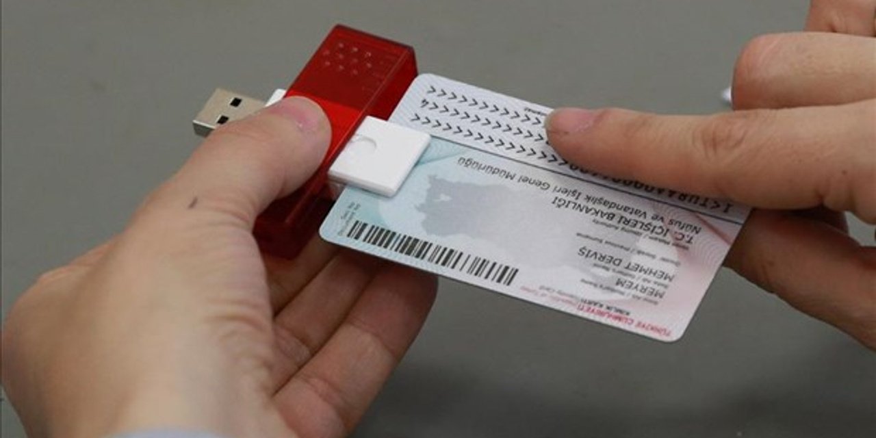 Yeni kimlikler Mart ayından itibaren parmak izi sistemine geçişi yapılacak