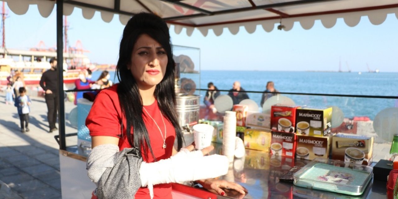 Çocuklarından Koparılan Annenin Feryadı: "evlatlık Verilmelerini İstemiyorum"