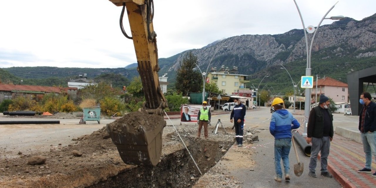 Kemer Kuzdere’de Alt Yapı Çalışması Sürüyor