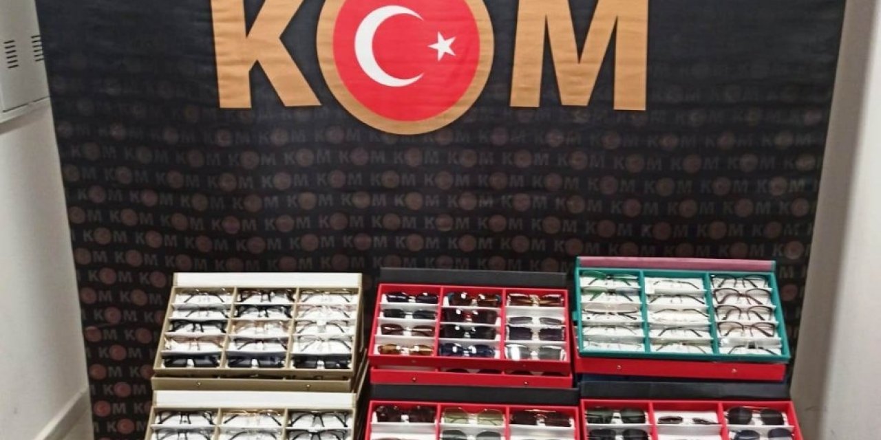 Kütahya’da Bin 444 Adet Kaçak Gözlük Ele Geçirildi