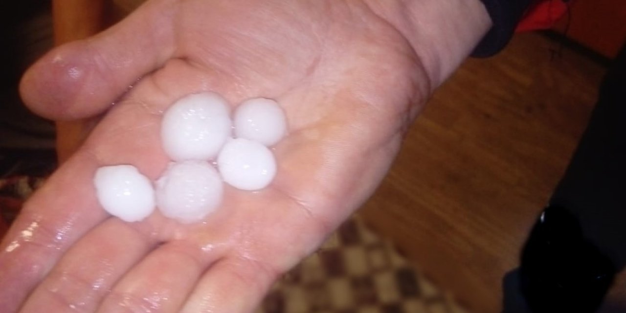 Tekirdağ’da Ceviz Büyüklüğündeki Dolu Korkuttu