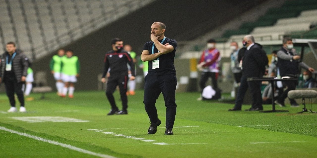 Bursaspor Teknik Direktörü Mustafa Er: “kaybettiğinde Değil, Vazgeçtiğinde Yenilirsin”