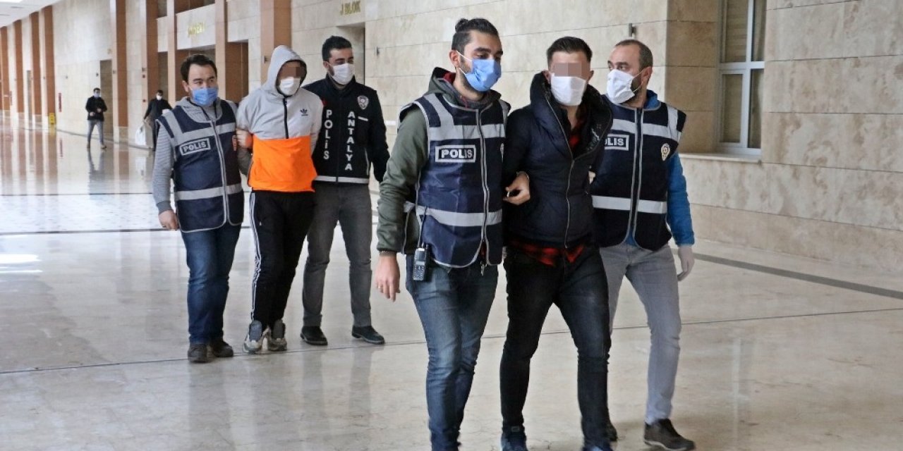 Dev Süs Ve Gösteri Havuzunun Fıskiyelerini Çalan Kardeşler Adliyeye Sevk Edildi