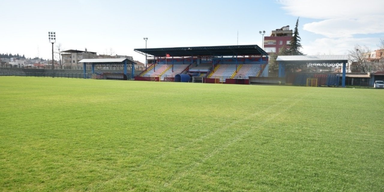 İ̇lçe Stadı Yenilendi