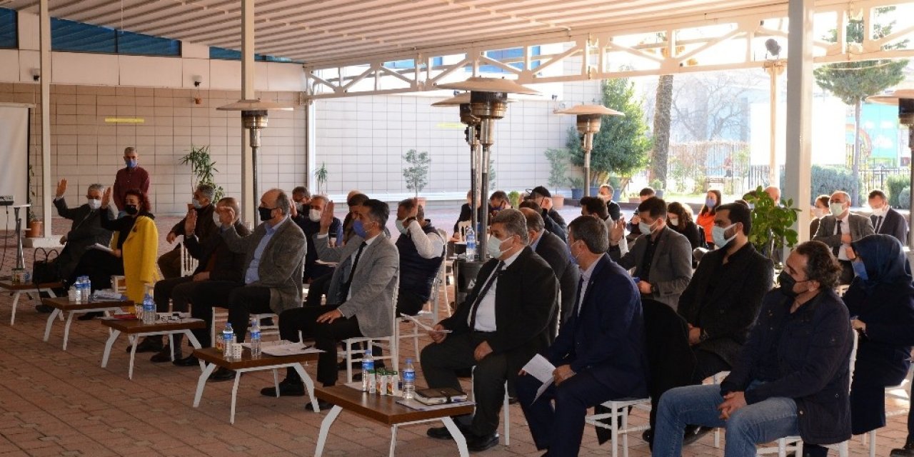 Belediye Meclisinde “ucuz Ekmek” Tartışması