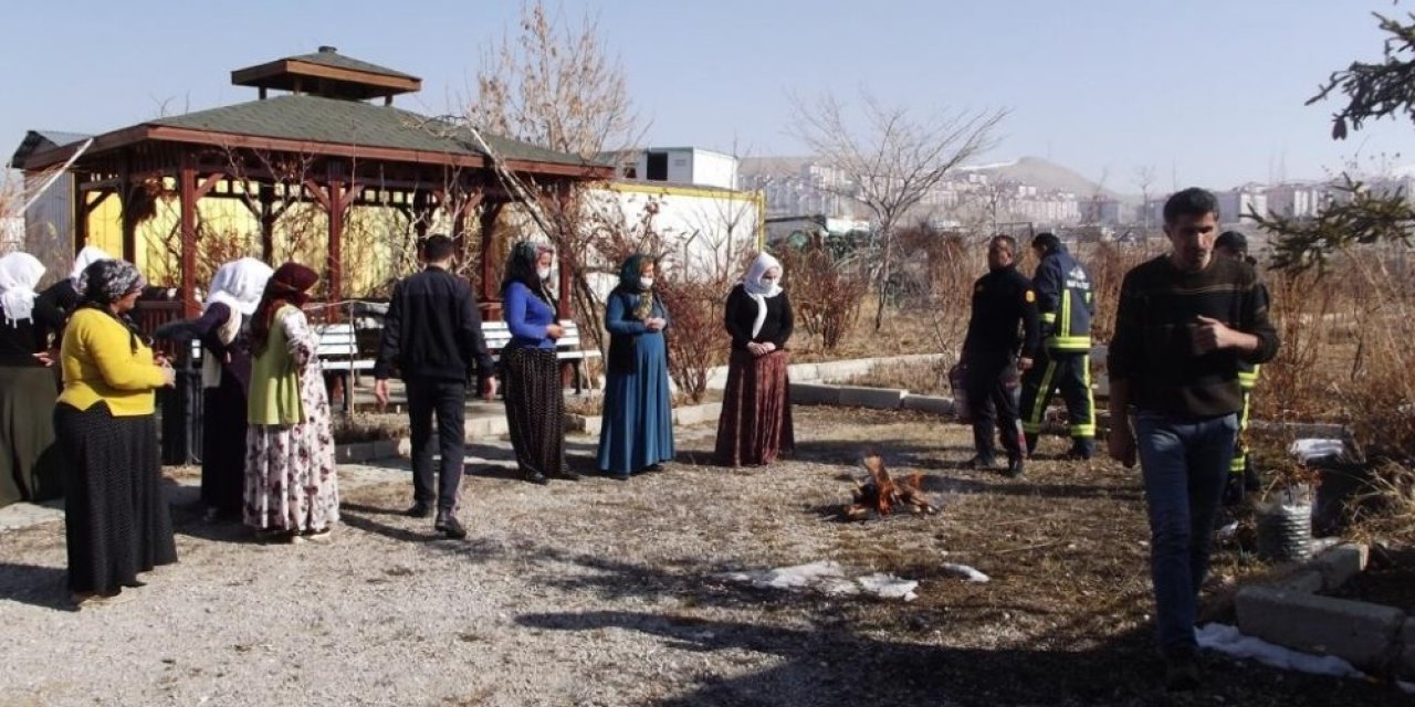 Van Büyükşehir Belediyesinden Kursiyerlere Yangın Ve Deprem Eğitimi