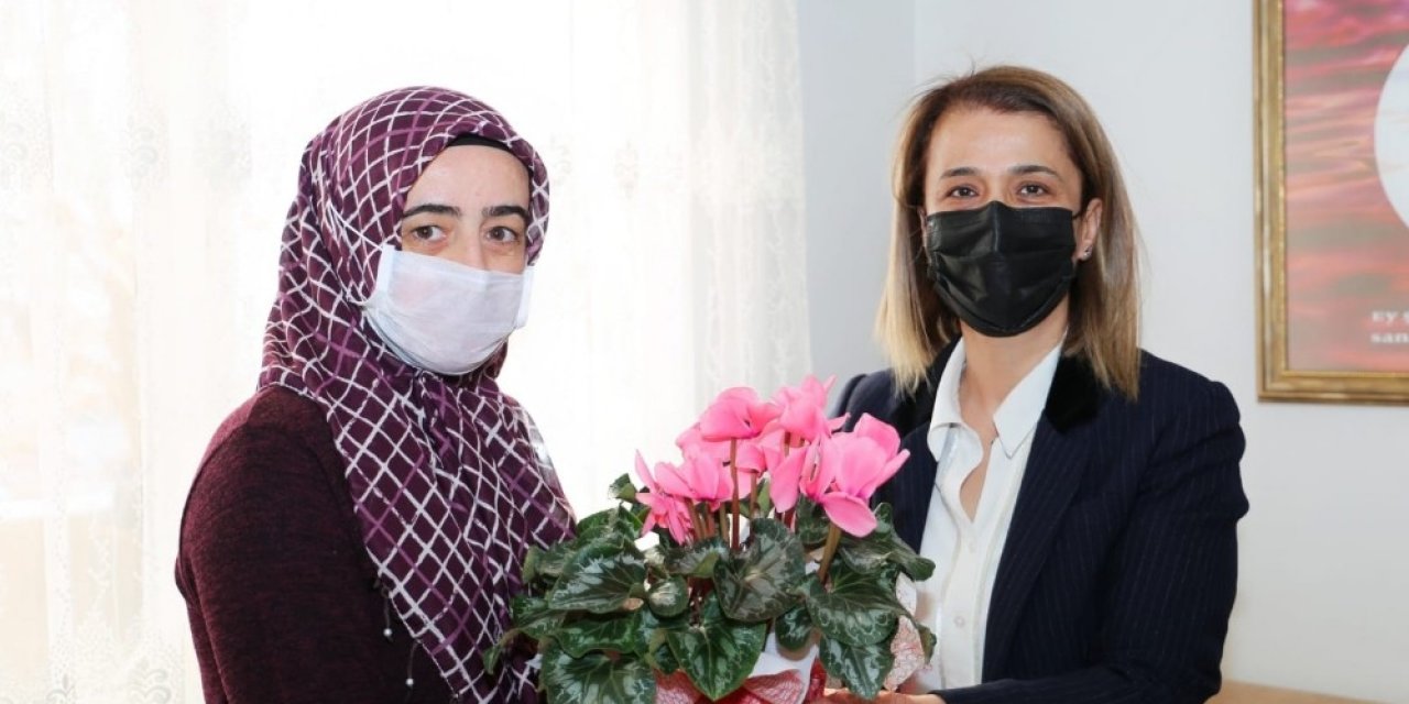 Vali Becel, Avanos’ta Şehit Ailesini Ziyaret Etti