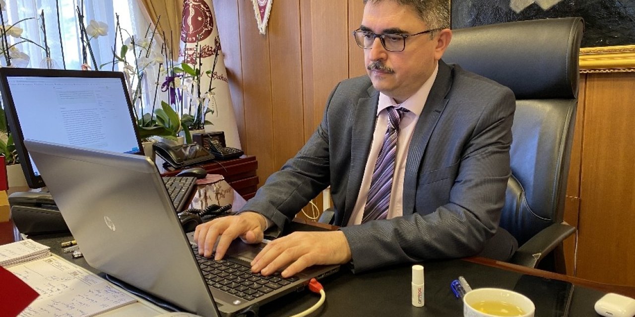 Prof. Dr. Tufan Tükek Brezilya Varyantı Covid-19 Taşıyan Vaka İle İlgili Açıklamalarda Bulundu