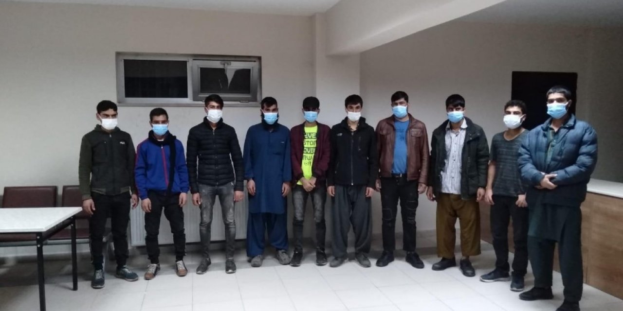 Kocaeli’de 19 Düzensiz Göçmen Yakalandı