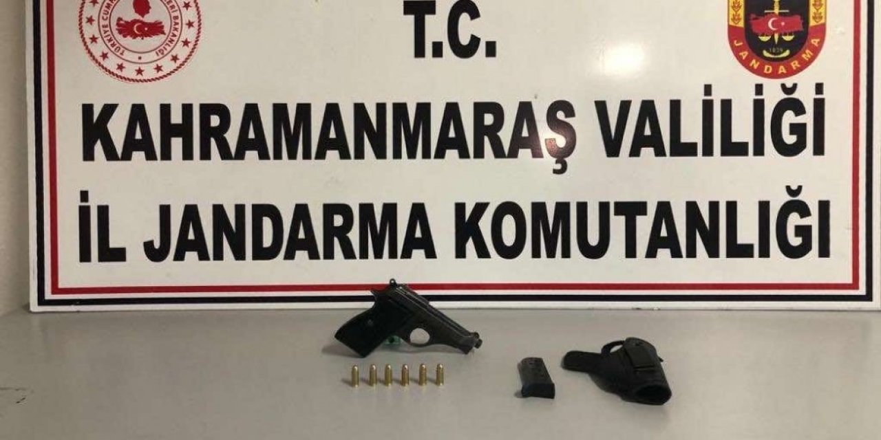 Jandarmanın Trafik Denetiminde Ruhsatsız Silah Ele Geçirildi