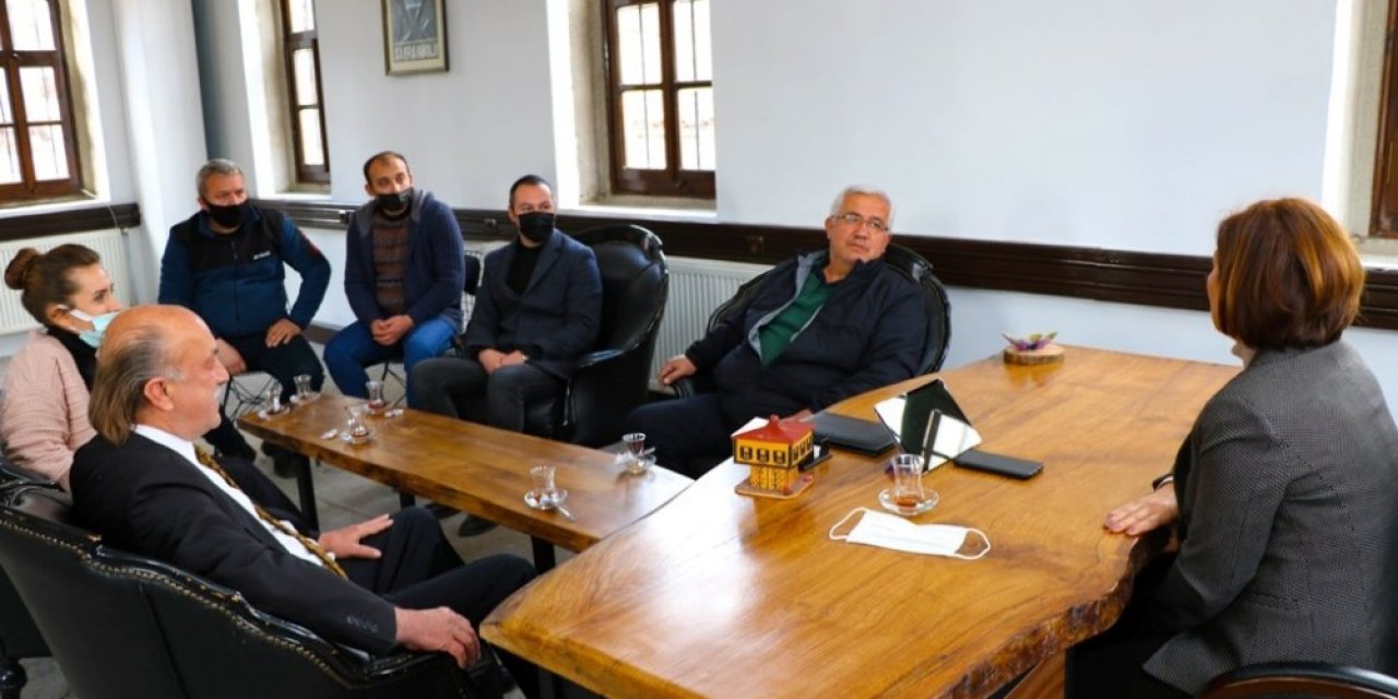 Başkan Köse Tarihi Çarşı Esnafı İle Bir Araya Geldi