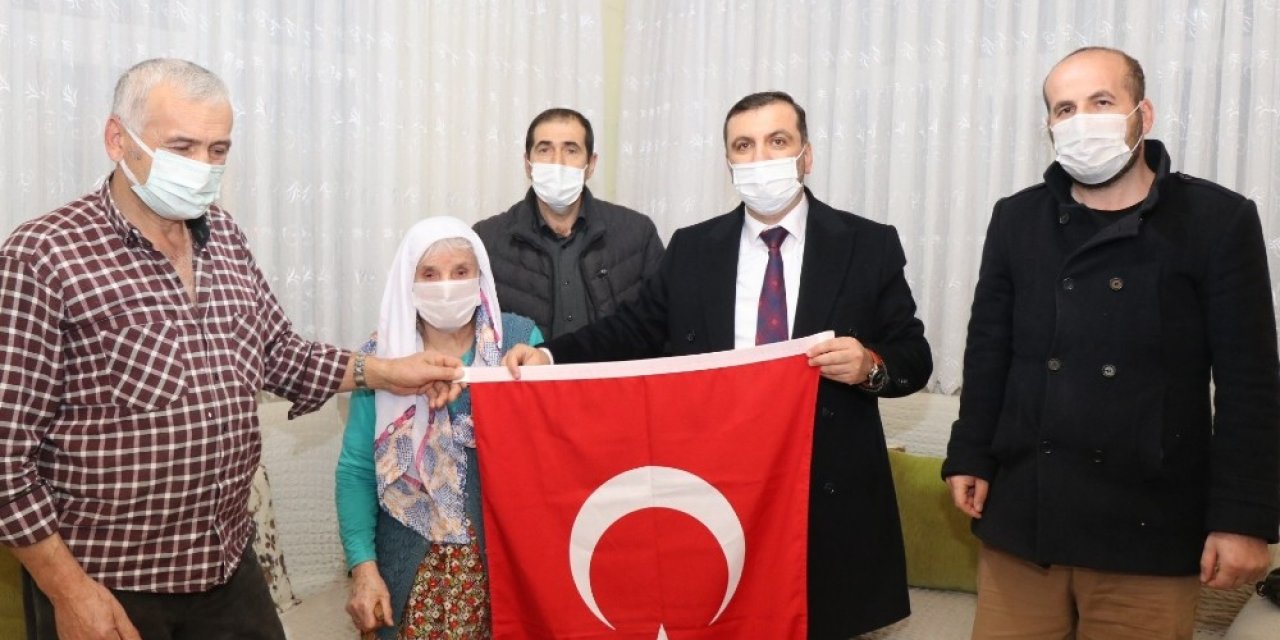 Şehit Annesi: "allah Devletimize Ve Milletimize Zeval Vermesin"