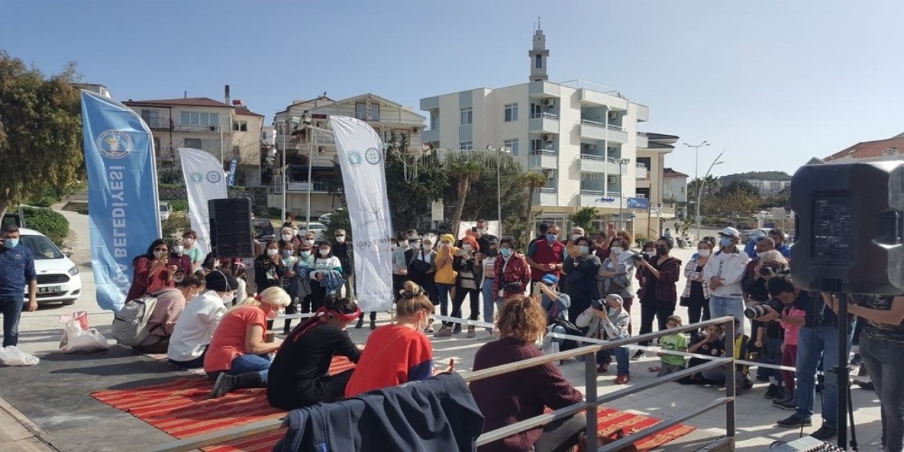 Datçalılar ’badem Çiçeği Festivali’ Kapsamında Birbirleri İle Yarıştı