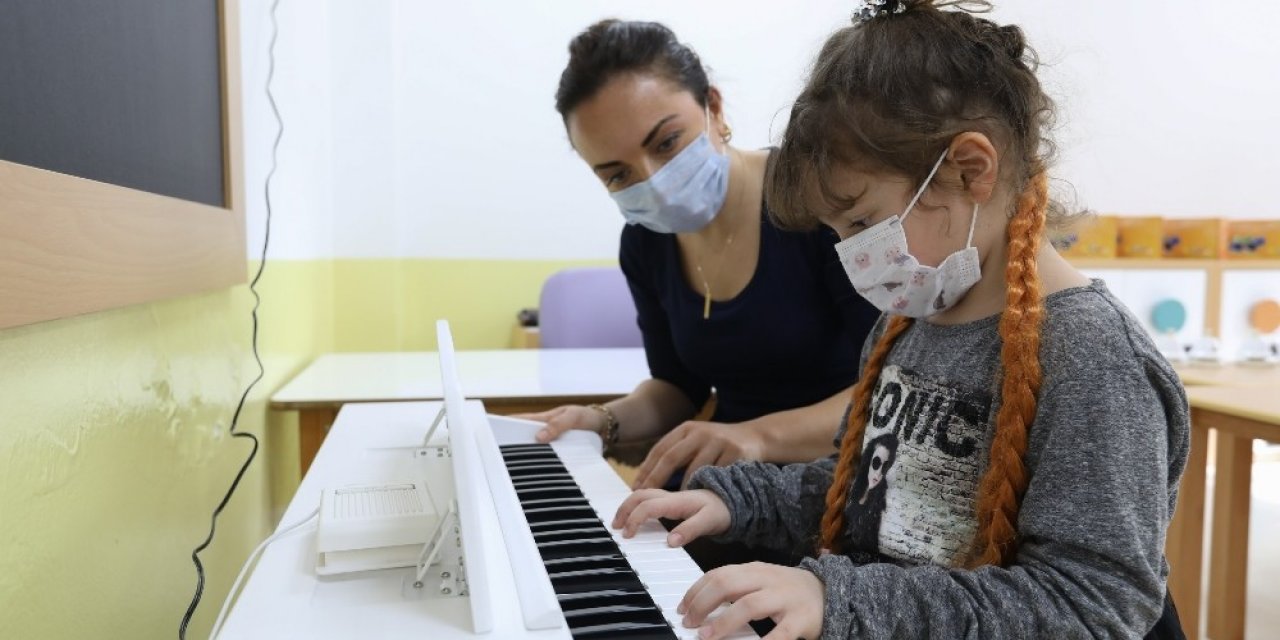 Buca Belediyesi Tam Zamanlı Kreşleri Hizmete Açıyor