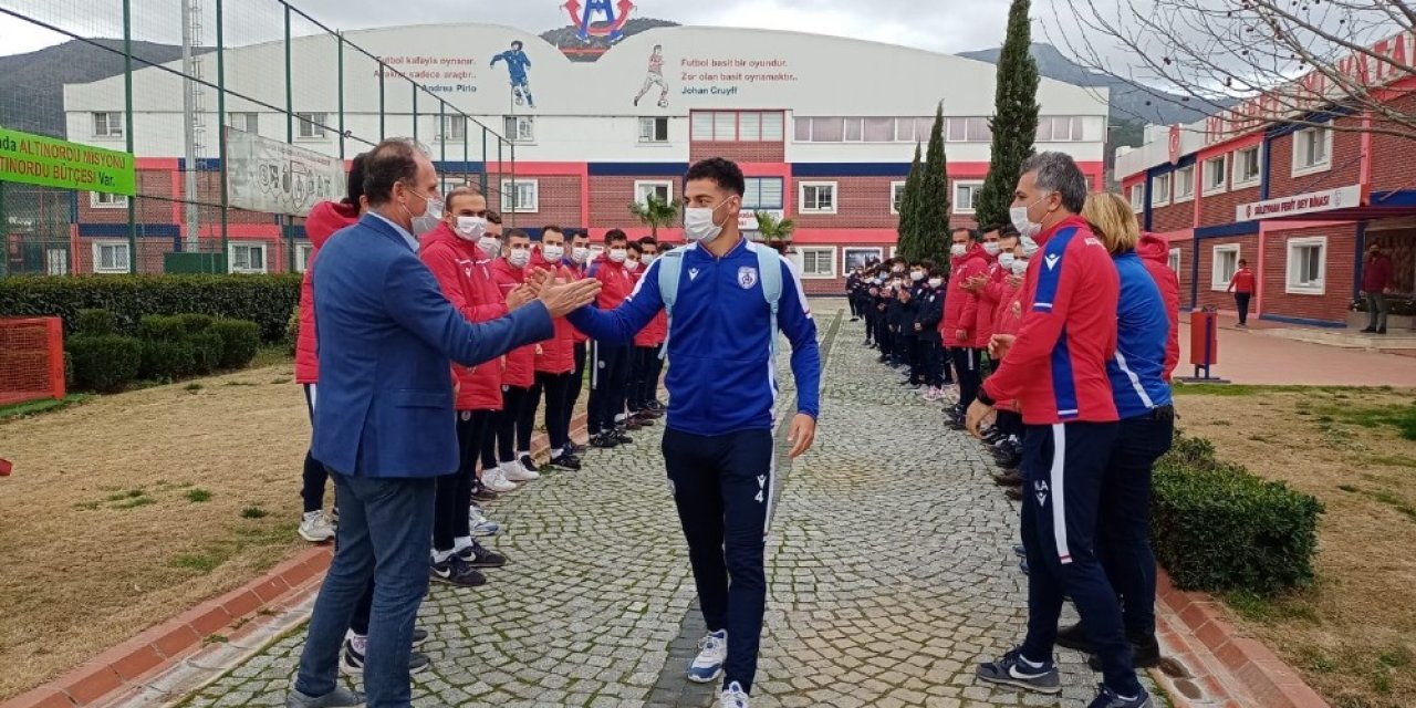 Alfa’da Yetişen Salih Kaya A Takım Kadrosunda